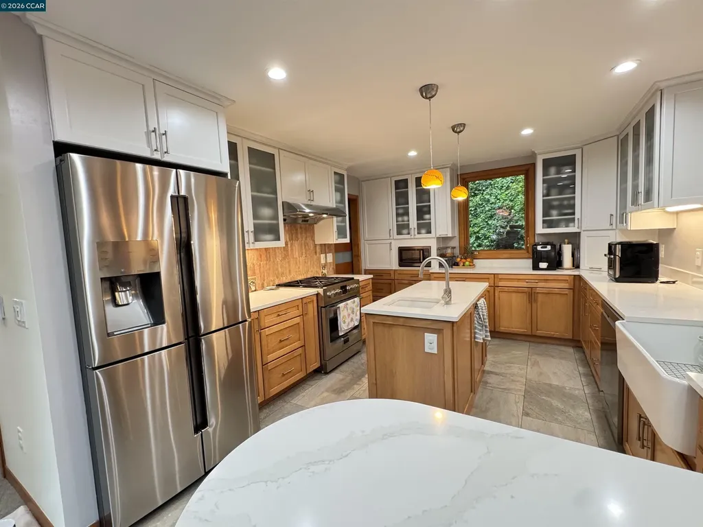 163 El Toyonal Orinda CA 94563
