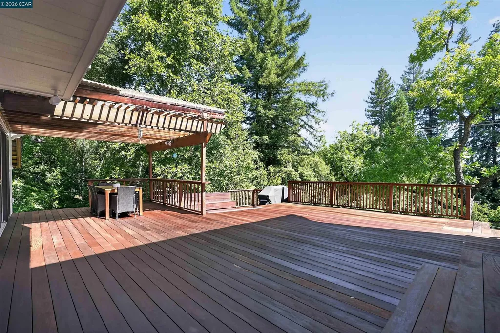 163 El Toyonal Orinda CA 94563