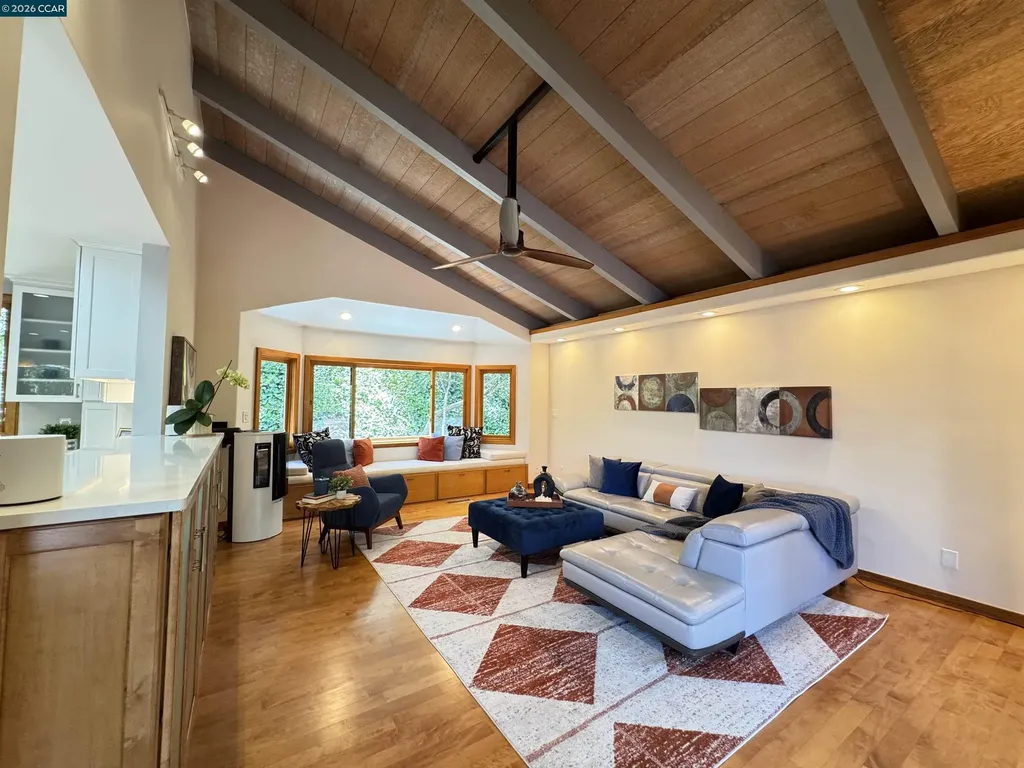 163 El Toyonal Orinda CA 94563