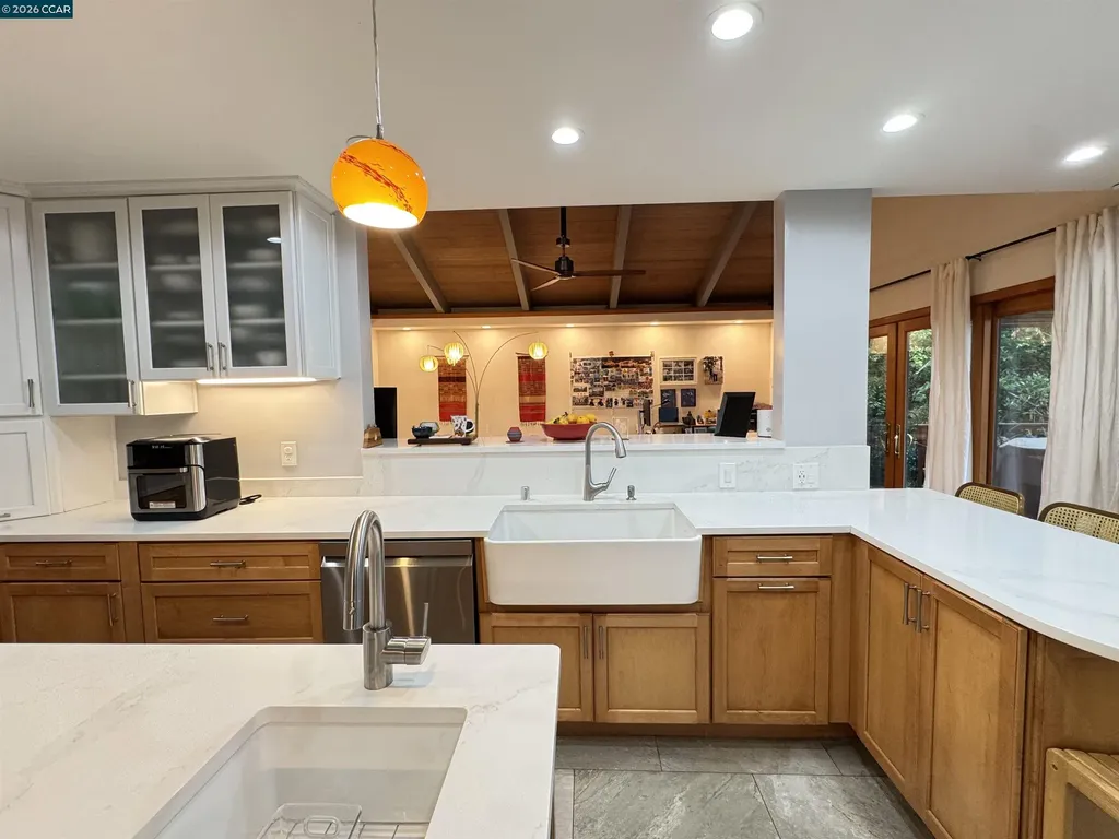 163 El Toyonal Orinda CA 94563