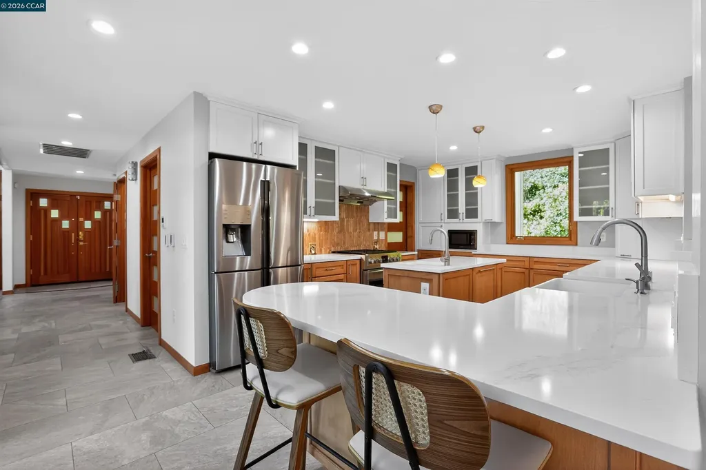 163 El Toyonal Orinda CA 94563