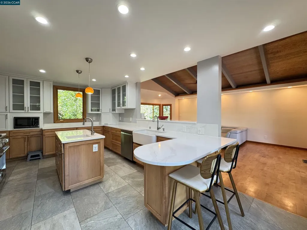 163 El Toyonal Orinda CA 94563