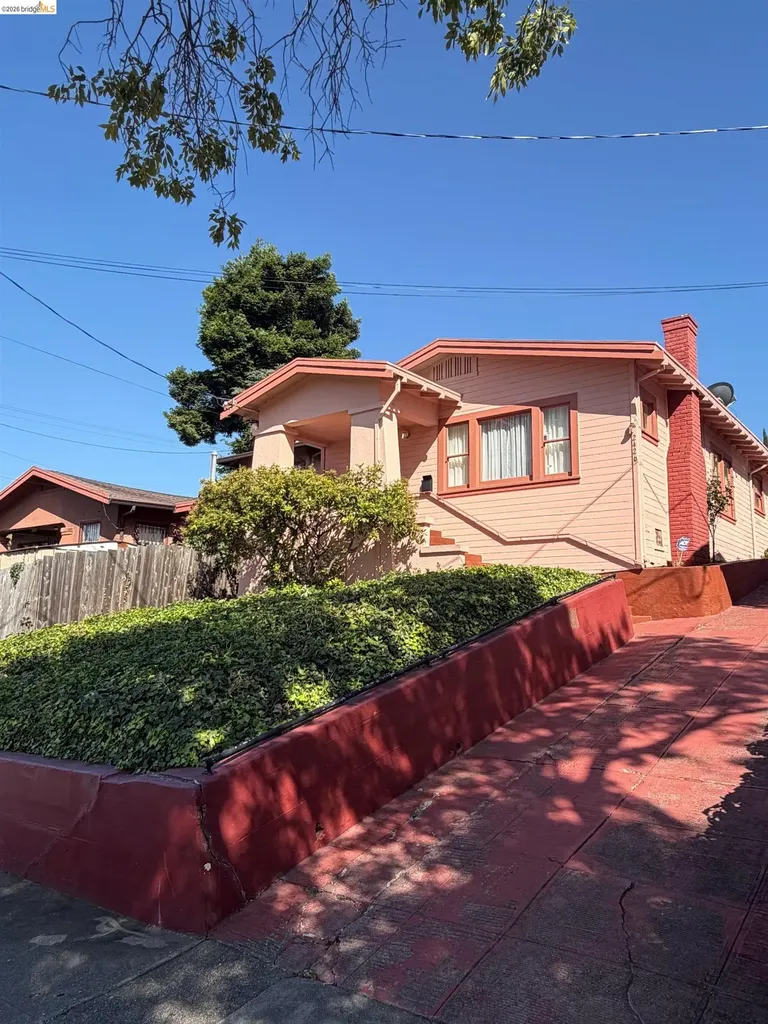 2426 38th Avenue Oakland CA 94601