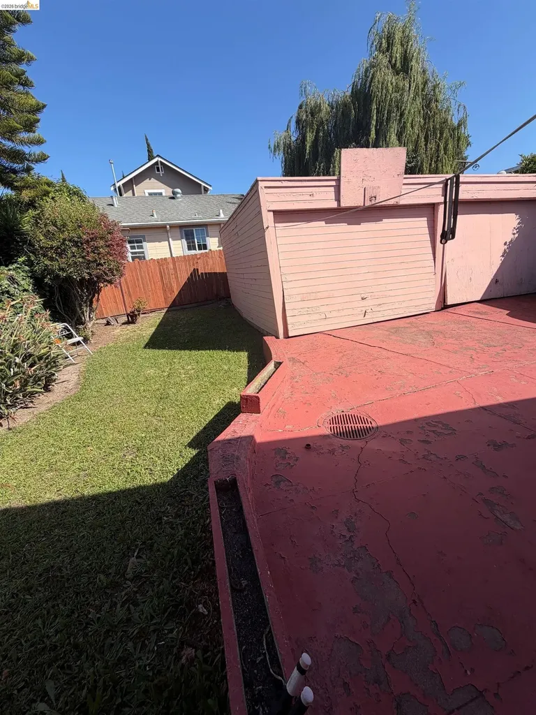 2426 38th Avenue Oakland CA 94601