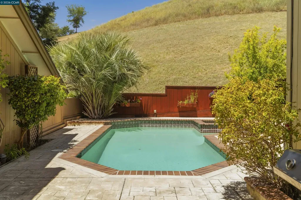 951 Redwood Drive Danville CA 94506
