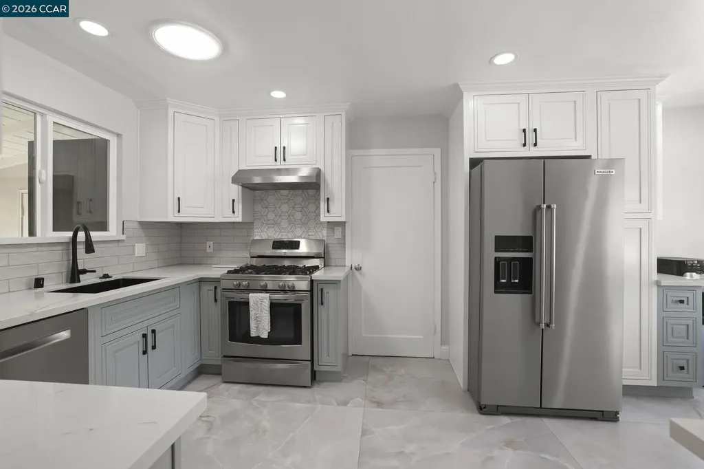 1051 San Rafael San Leandro CA 94577