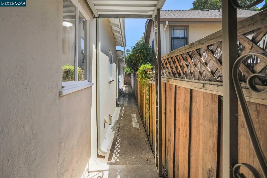 1051 San Rafael San Leandro CA 94577