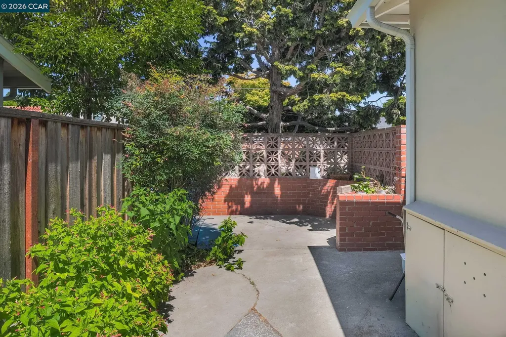 1051 San Rafael San Leandro CA 94577