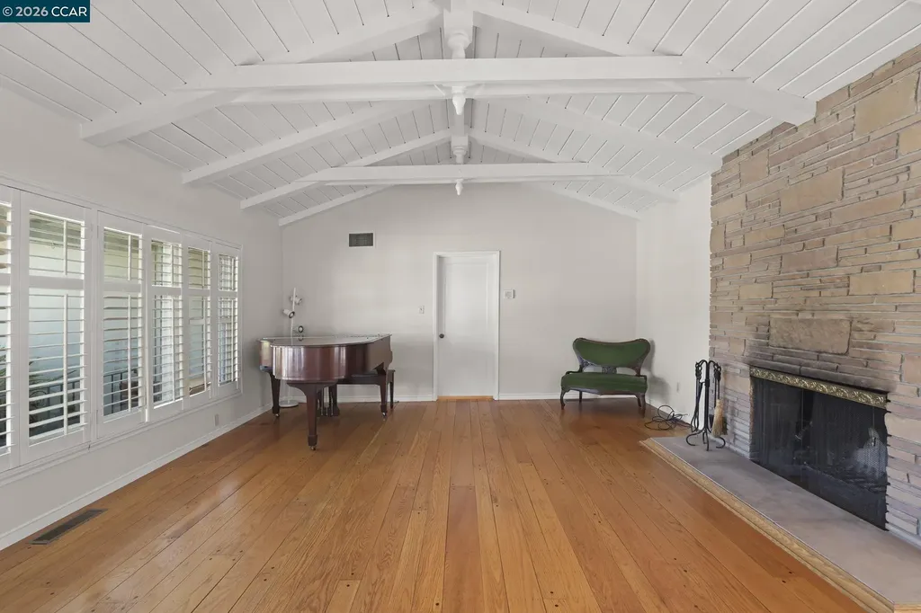 1051 San Rafael San Leandro CA 94577