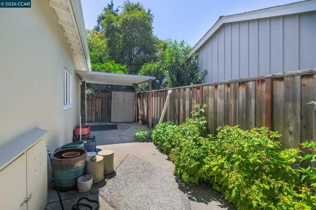 1051 San Rafael San Leandro CA 94577