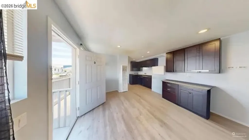 978 75th Avenue Oakland CA 94621