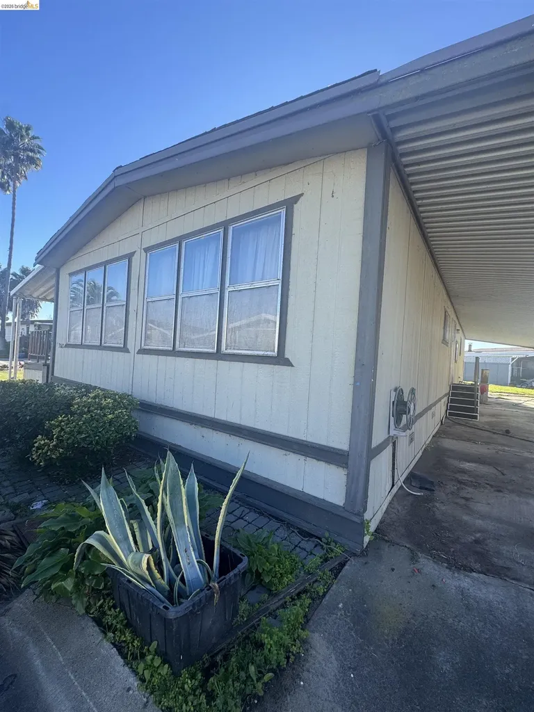 3702 Hawthorne Bethel Island CA 94511