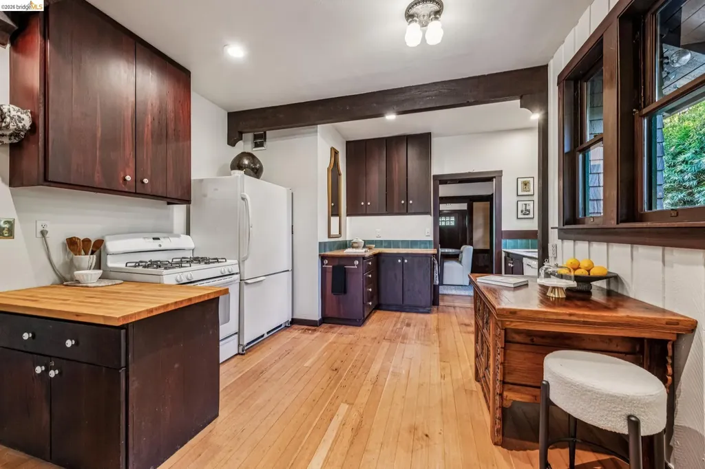 2953 Hillegass Avenue Berkeley CA 94705