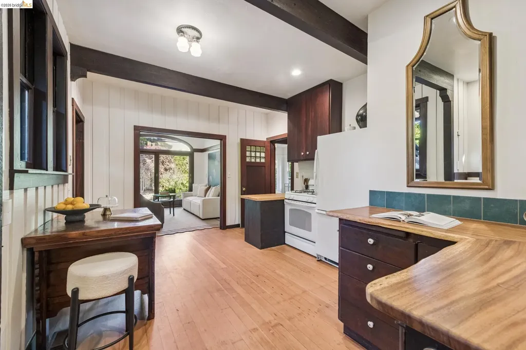 2953 Hillegass Avenue Berkeley CA 94705