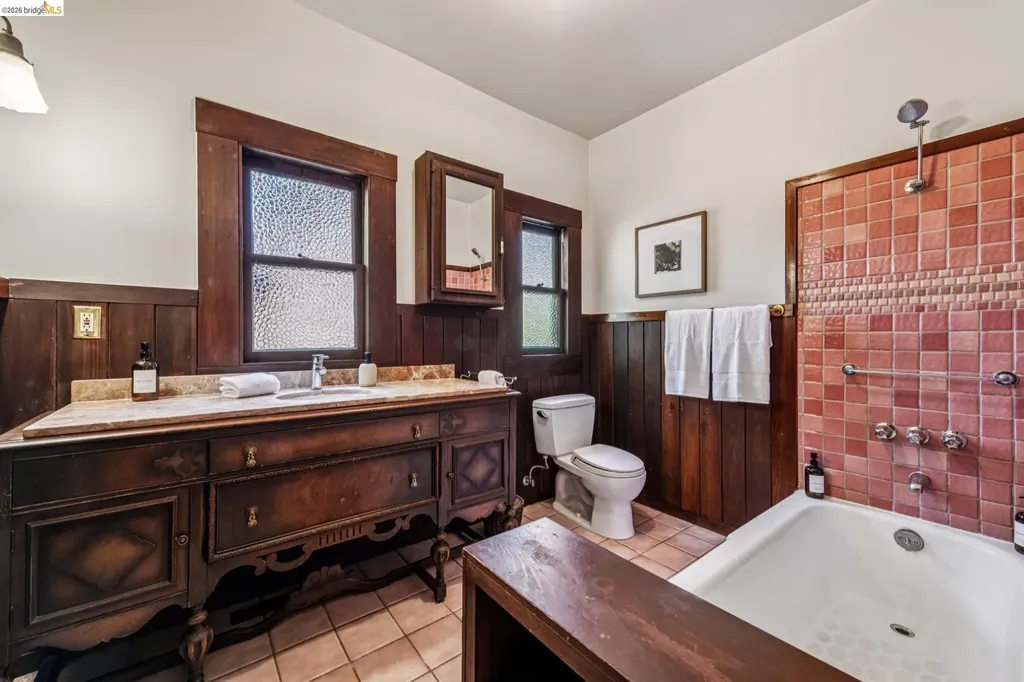 2953 Hillegass Avenue Berkeley CA 94705