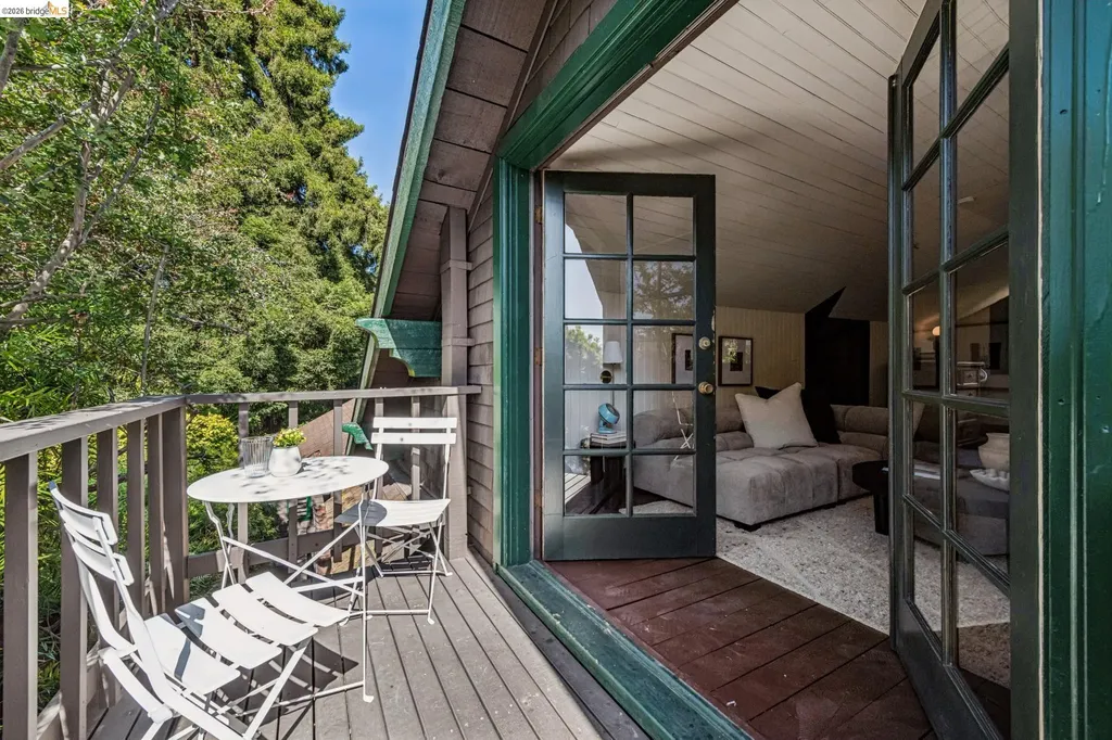 2953 Hillegass Avenue Berkeley CA 94705