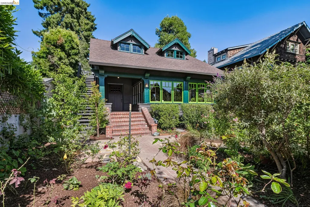 2953 Hillegass Avenue Berkeley CA 94705