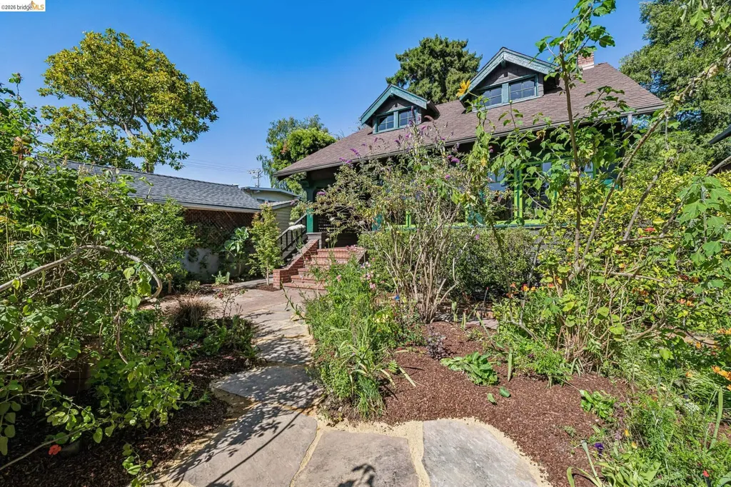 2953 Hillegass Avenue Berkeley CA 94705