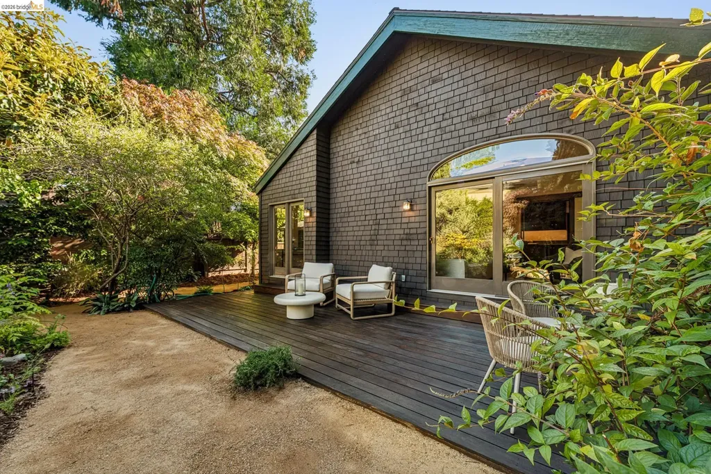 2953 Hillegass Avenue Berkeley CA 94705
