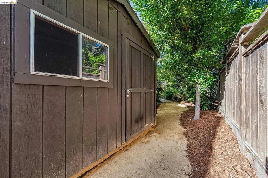2953 Hillegass Avenue Berkeley CA 94705