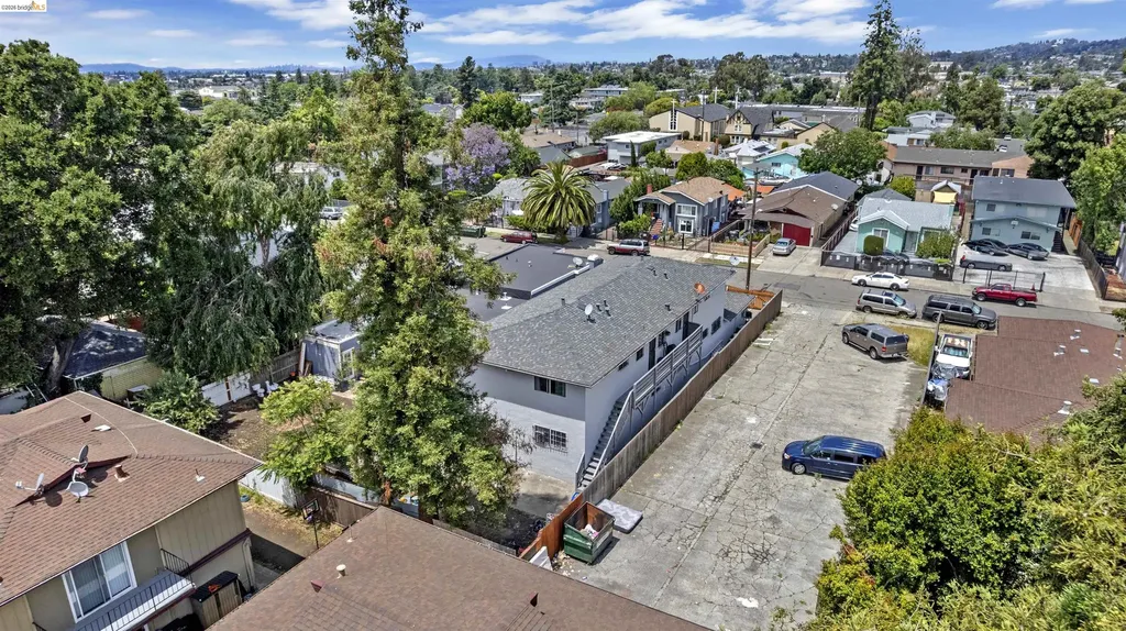 2256 83rd Avenue Oakland CA 94605