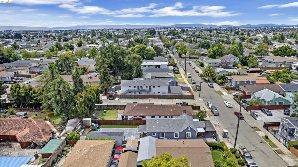 2256 83rd Avenue Oakland CA 94605