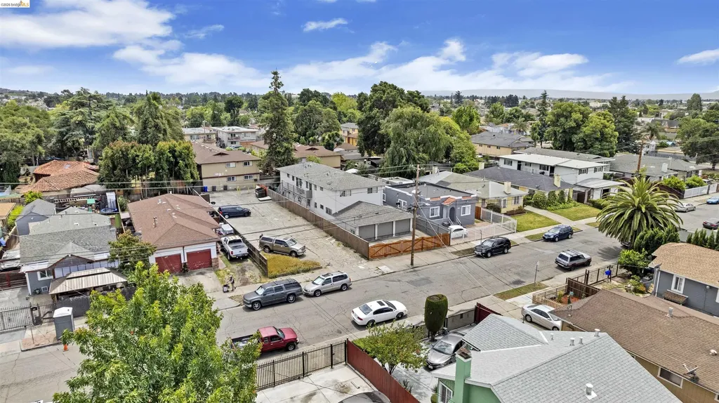 2256 83rd Avenue Oakland CA 94605