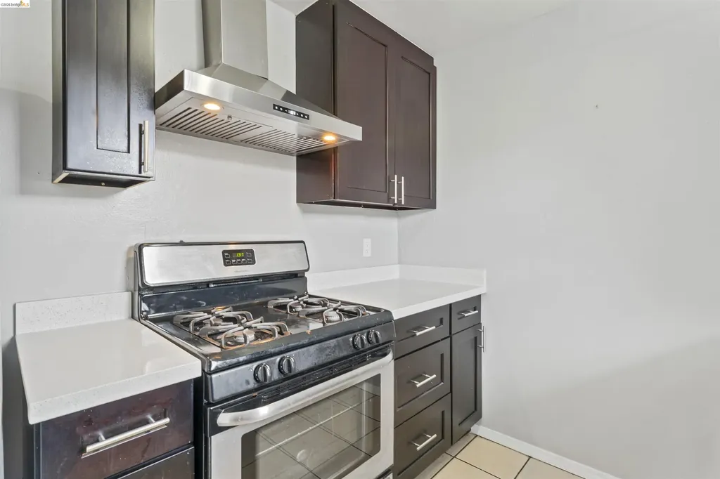 2256 83rd Avenue Oakland CA 94605