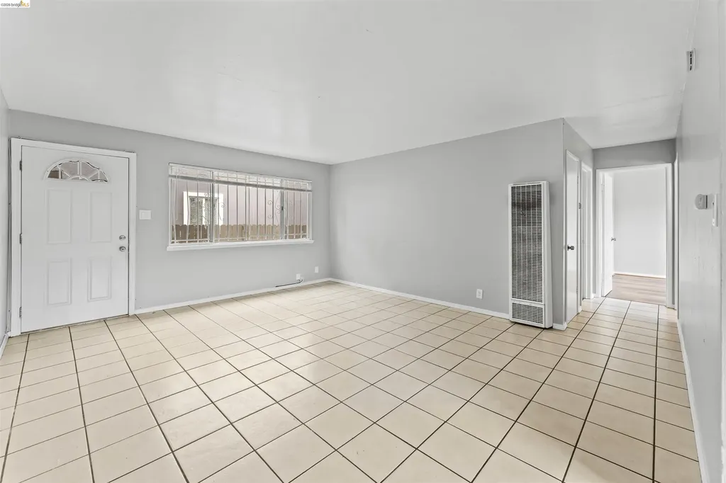 2256 83rd Avenue Oakland CA 94605