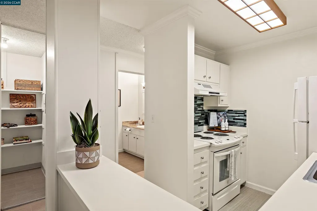 2738 Oak Road Walnut Creek CA 94597