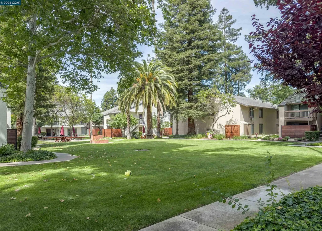 2738 Oak Road Walnut Creek CA 94597
