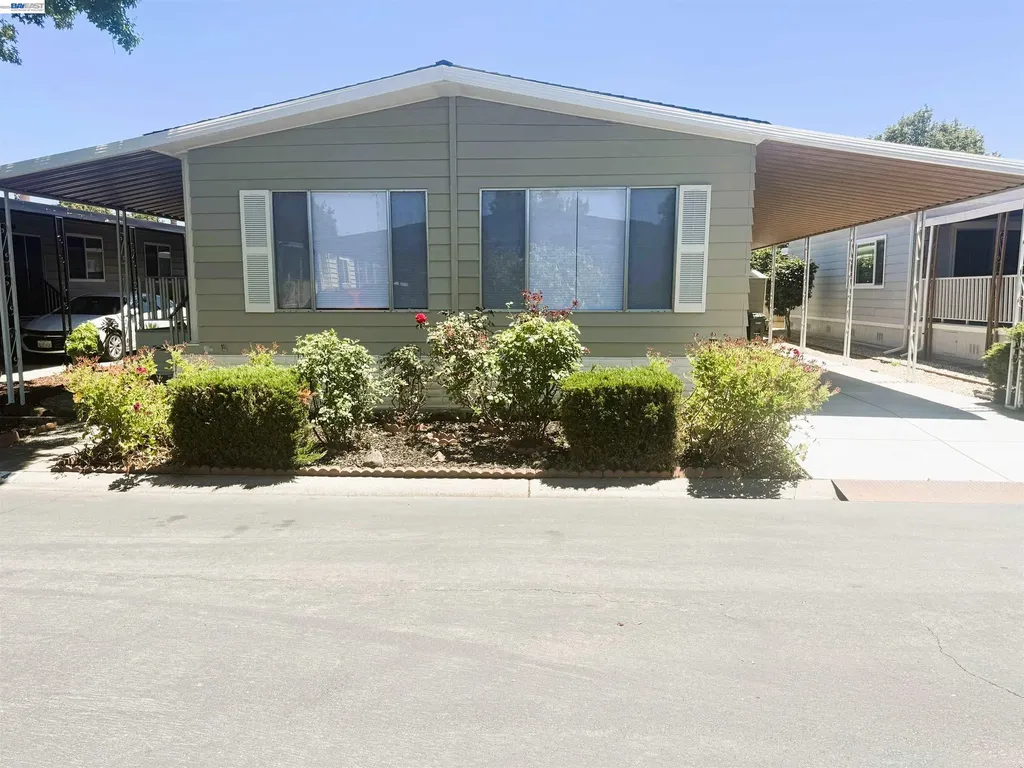 29354 Middleborough Hayward CA 94544
