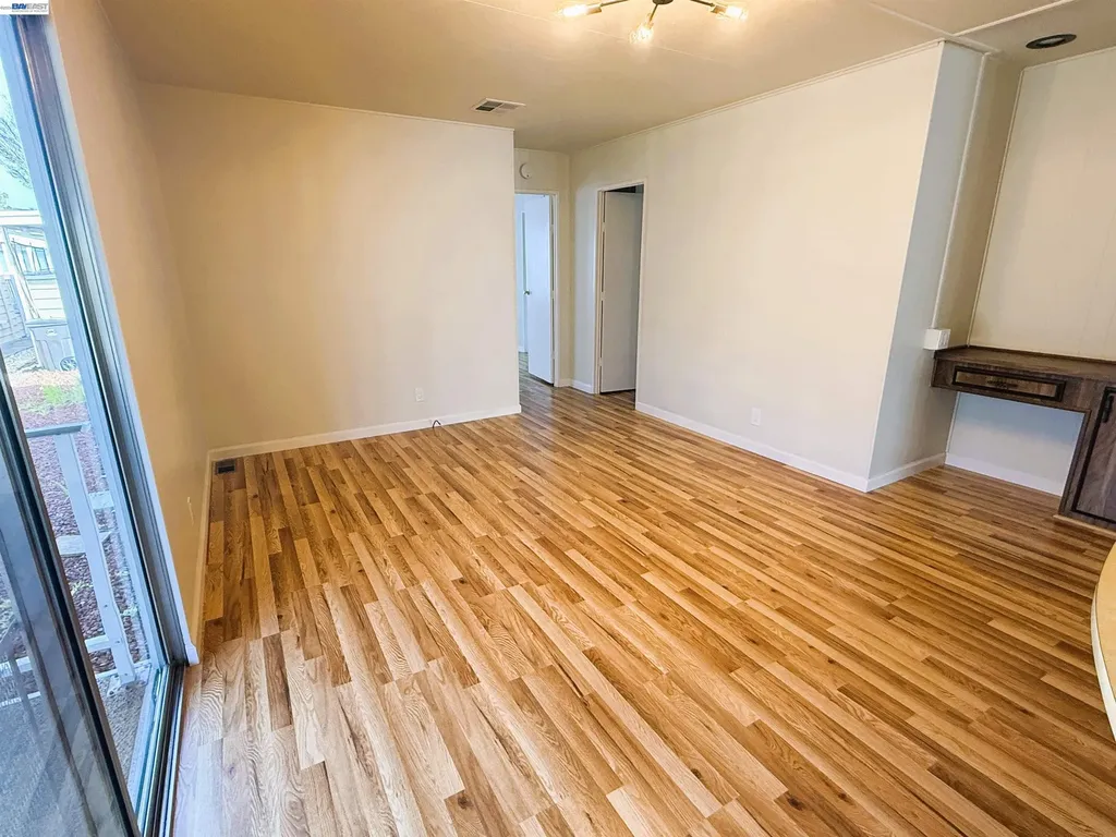 29354 Middleborough Hayward CA 94544