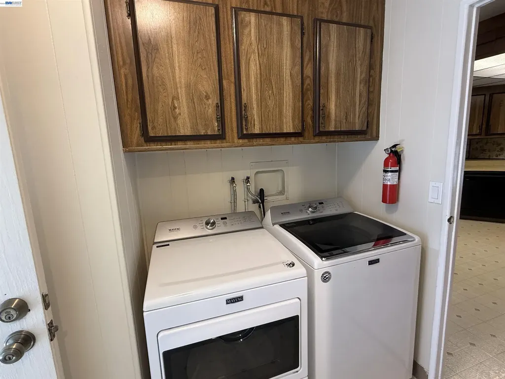 29354 Middleborough Hayward CA 94544
