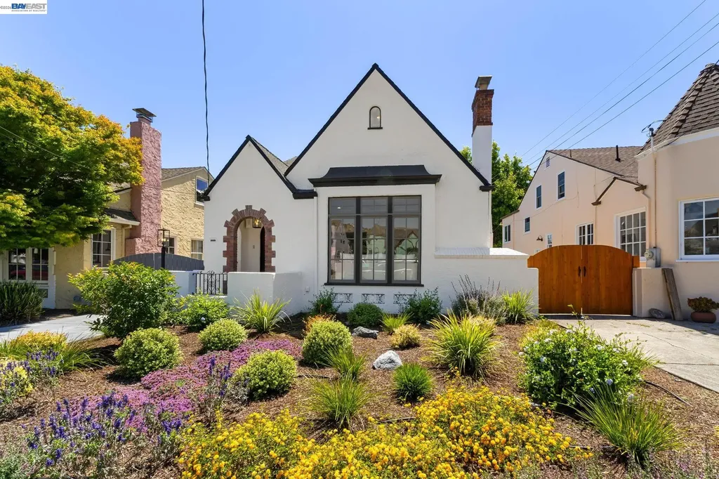 5869 Picardy Drive Oakland CA 94605