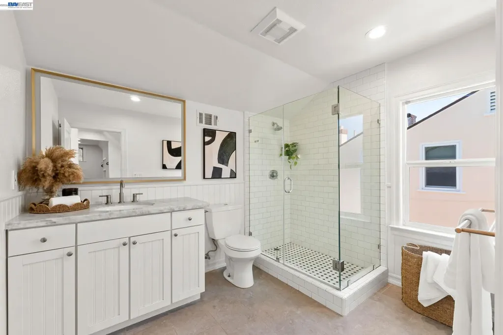 5869 Picardy Drive Oakland CA 94605