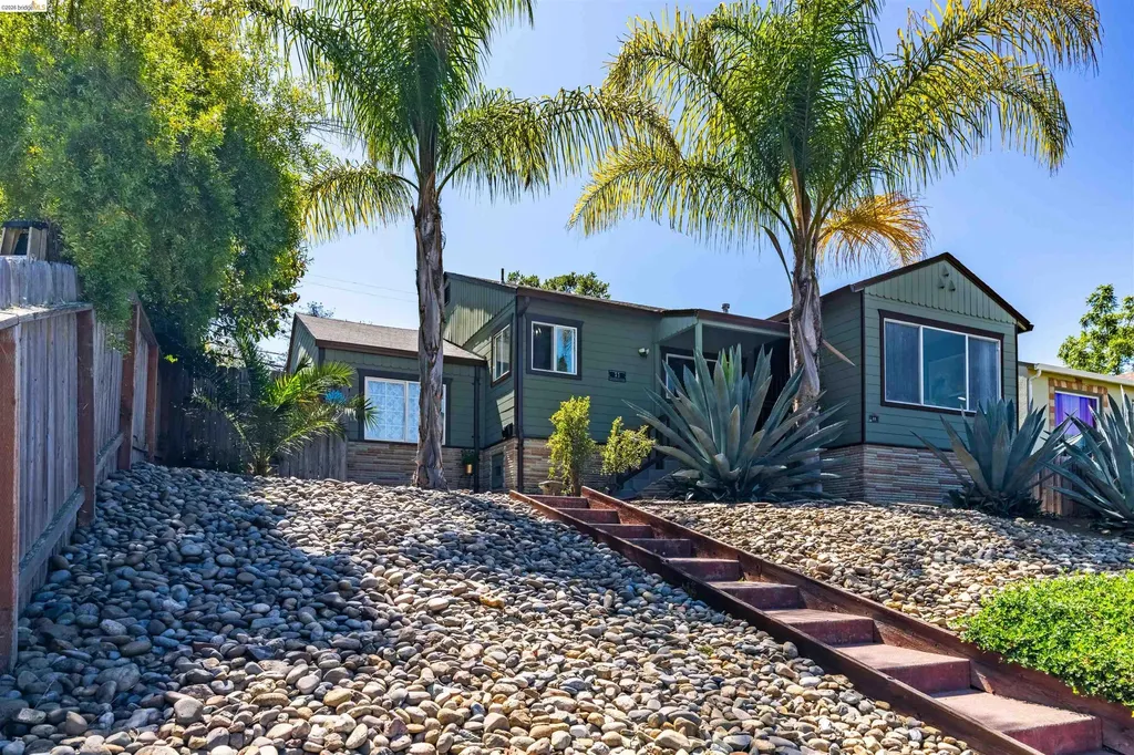 11 Fairview Avenue Vallejo CA 94590