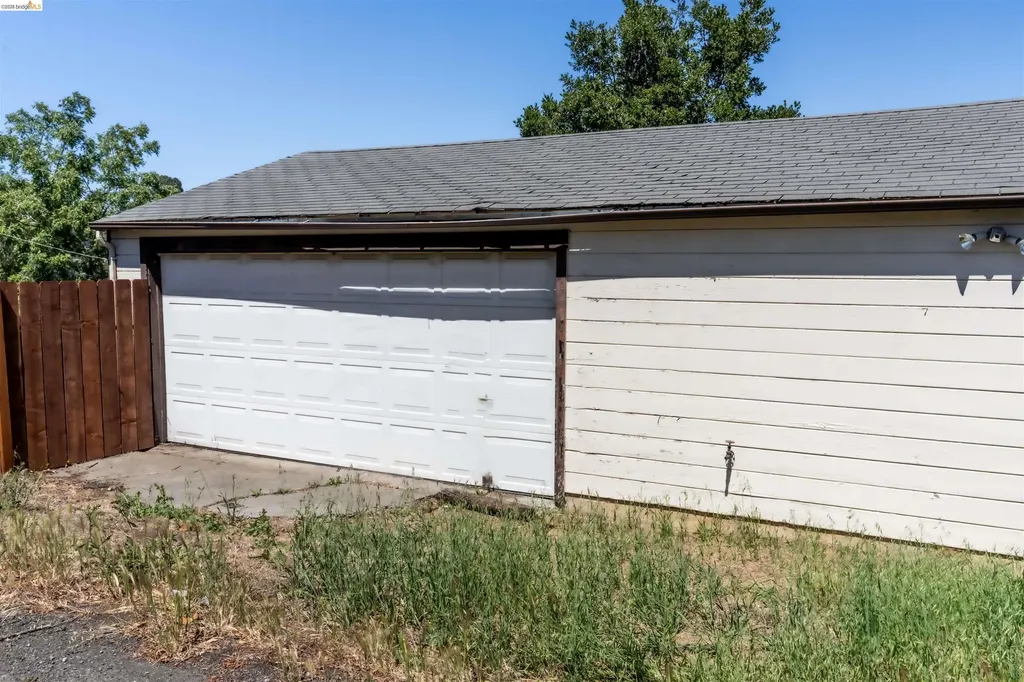 11 Fairview Avenue Vallejo CA 94590
