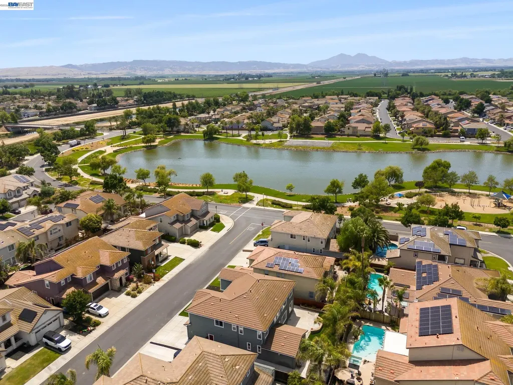 6217 Crystal Springs Circle Discovery Bay CA 94505