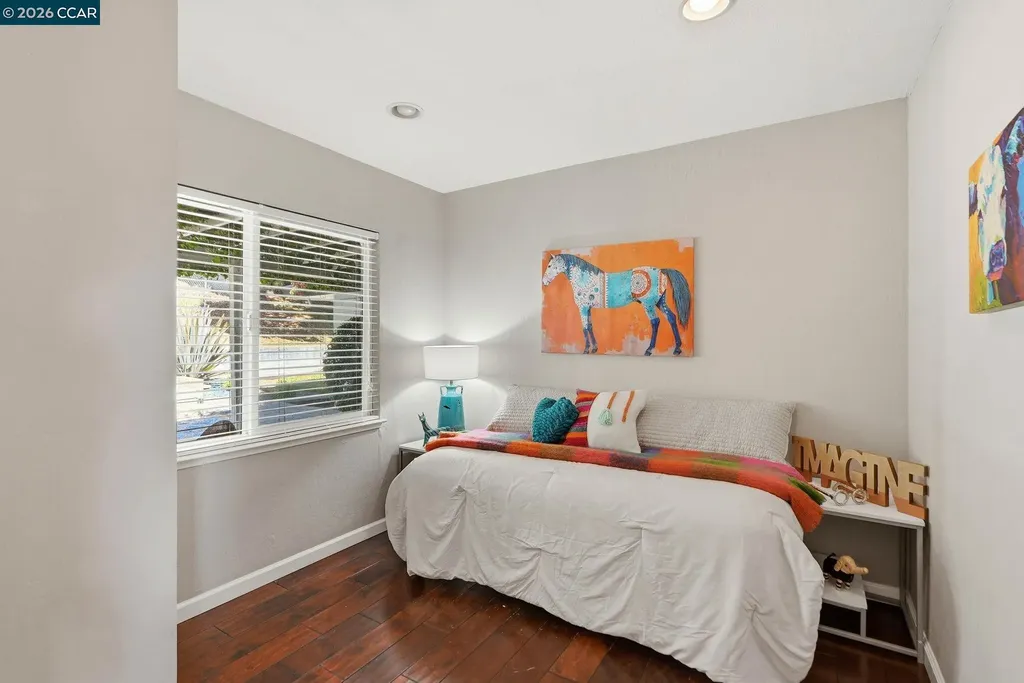 8019 Sterling Drive Oakland CA 94605