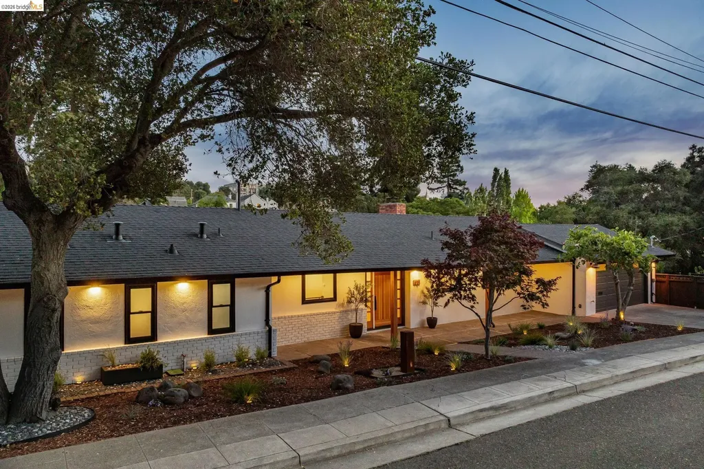 921 Underhills Road Oakland CA 94610