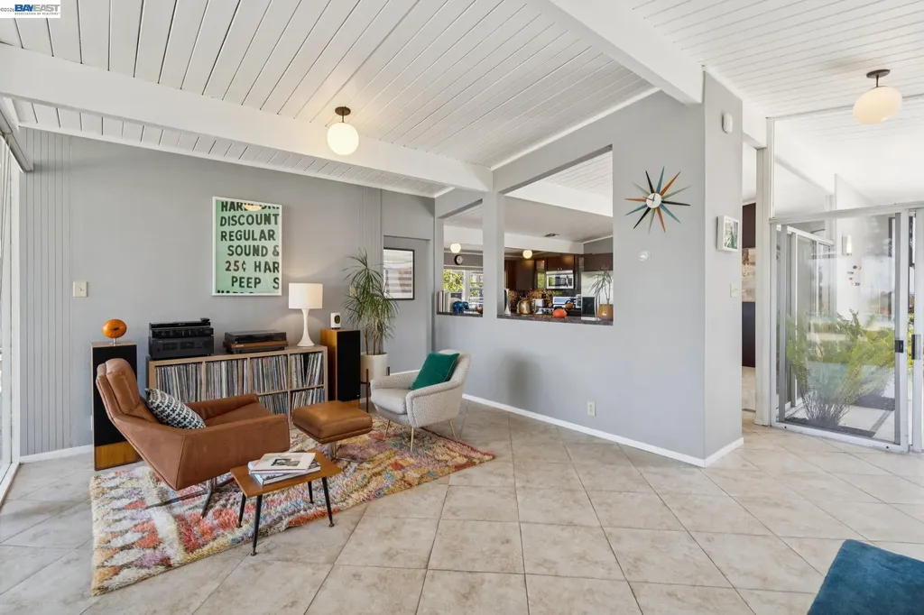 5842 Highwood Road Castro Valley CA 94552