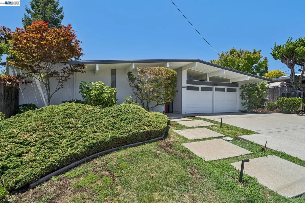 5842 Highwood Road Castro Valley CA 94552