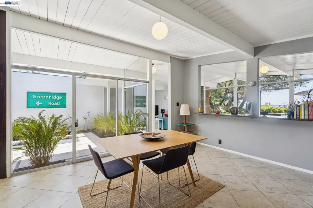 5842 Highwood Road Castro Valley CA 94552