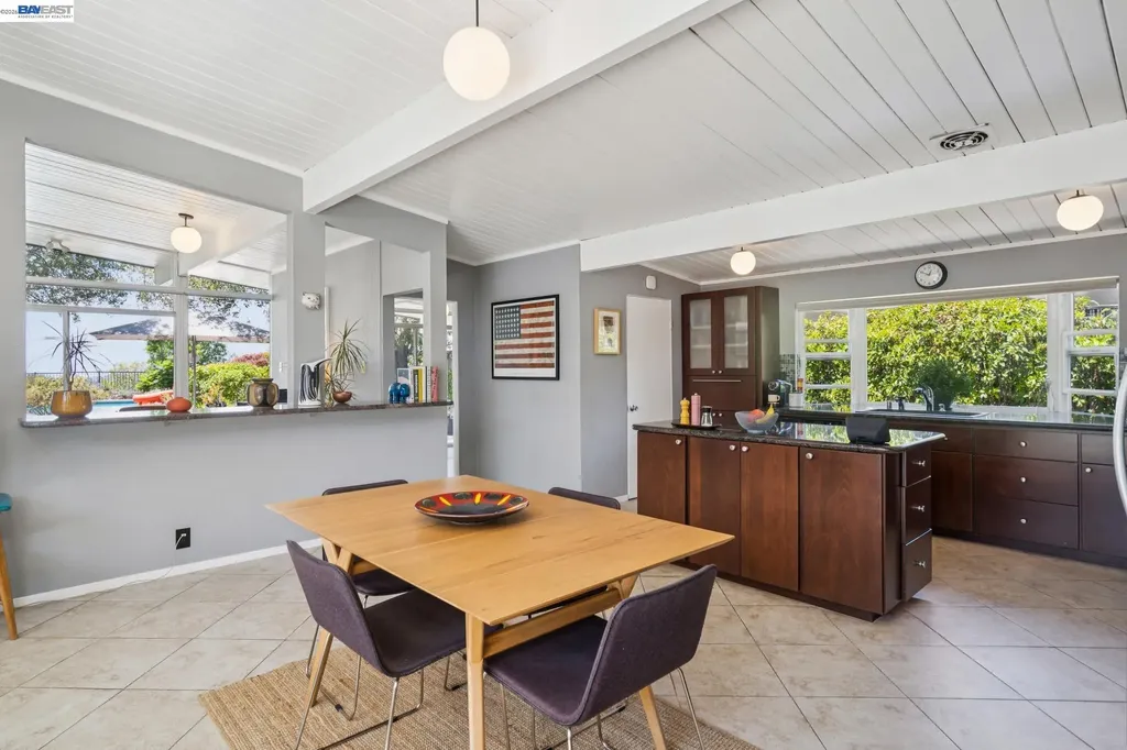 5842 Highwood Road Castro Valley CA 94552