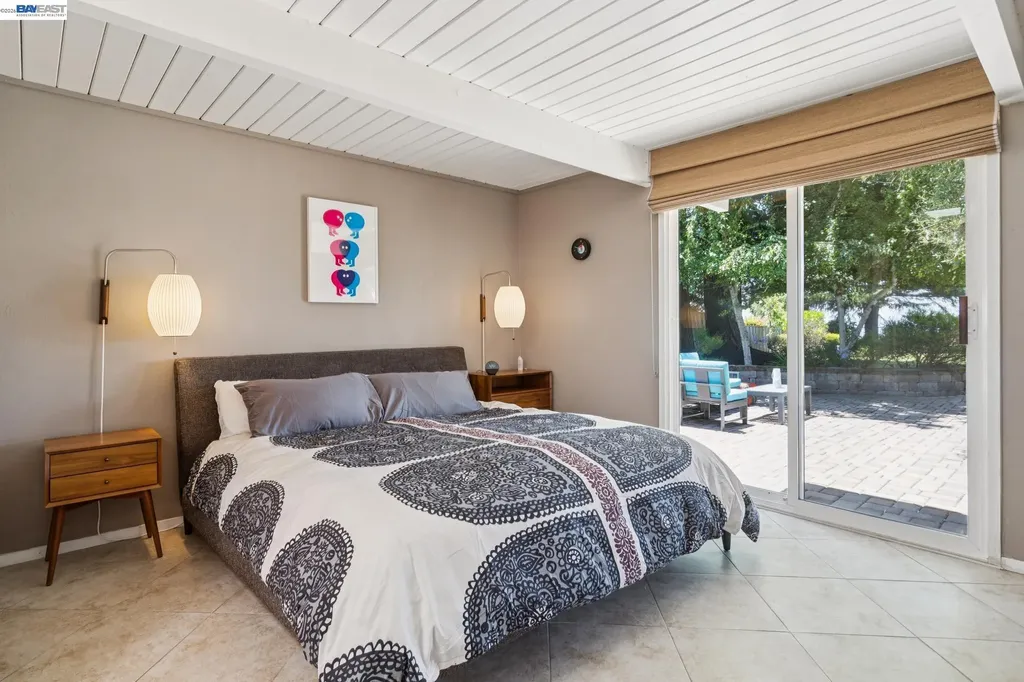 5842 Highwood Road Castro Valley CA 94552
