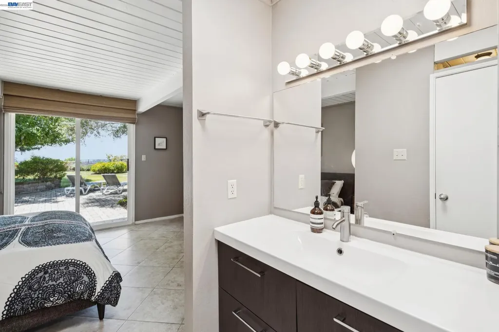 5842 Highwood Road Castro Valley CA 94552