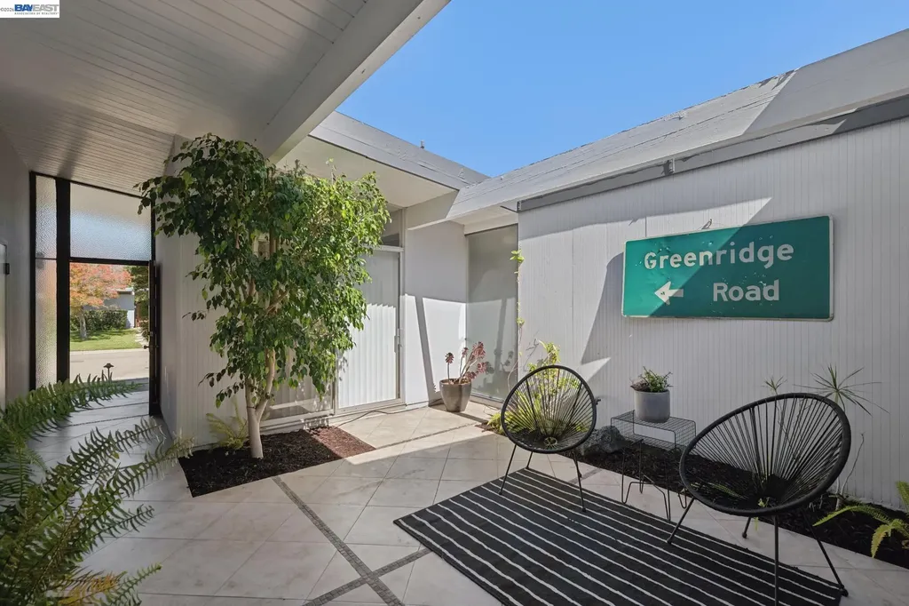 5842 Highwood Road Castro Valley CA 94552