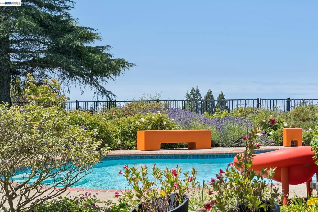 5842 Highwood Road Castro Valley CA 94552