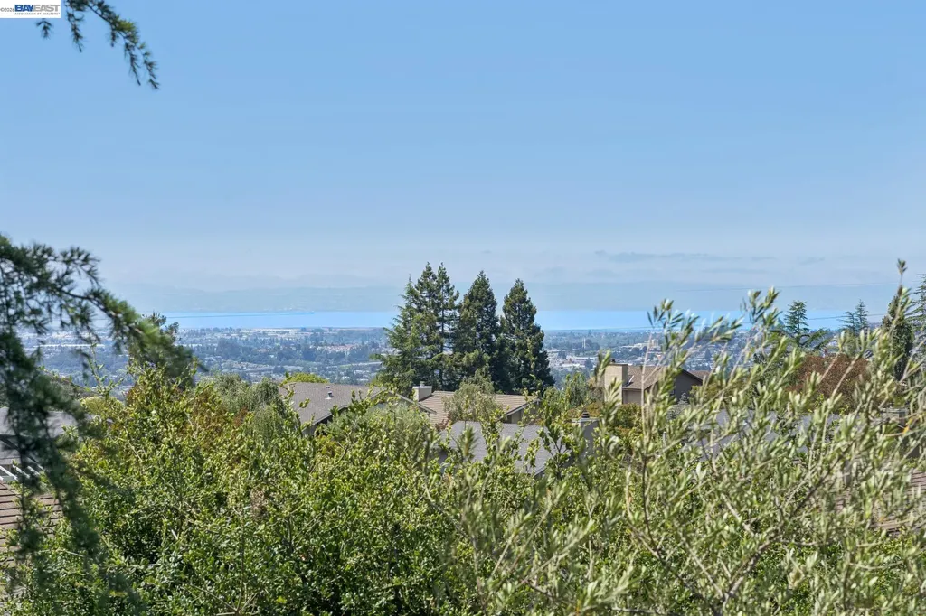 5842 Highwood Road Castro Valley CA 94552